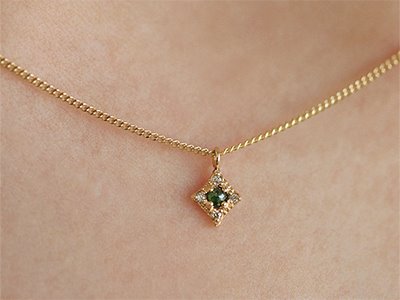 Green Rough Diamond, Cognac Diamond Sparkle Necklace 18K 그린 러프 다이아몬드, 꼬냑 다이아몬드 스파클 목걸이